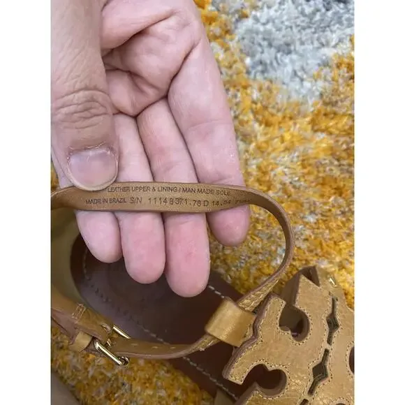 Tory Burch Women’s Sandals Ankle Strap Logo Brown 7.5M EUC Leather - Picture 8 of 9